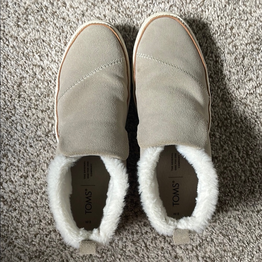 TOMS Fur-Lined Ankle Booties